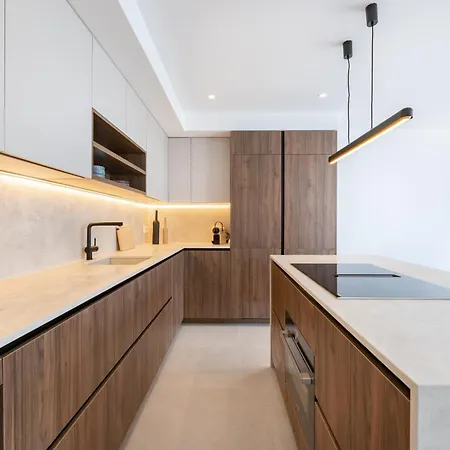 Modern Family Friendly Townhouse In Nueva Andalucia