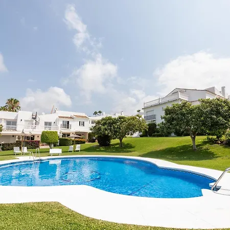 Villa Modern Family Friendly Townhouse In Nueva Andalucia *